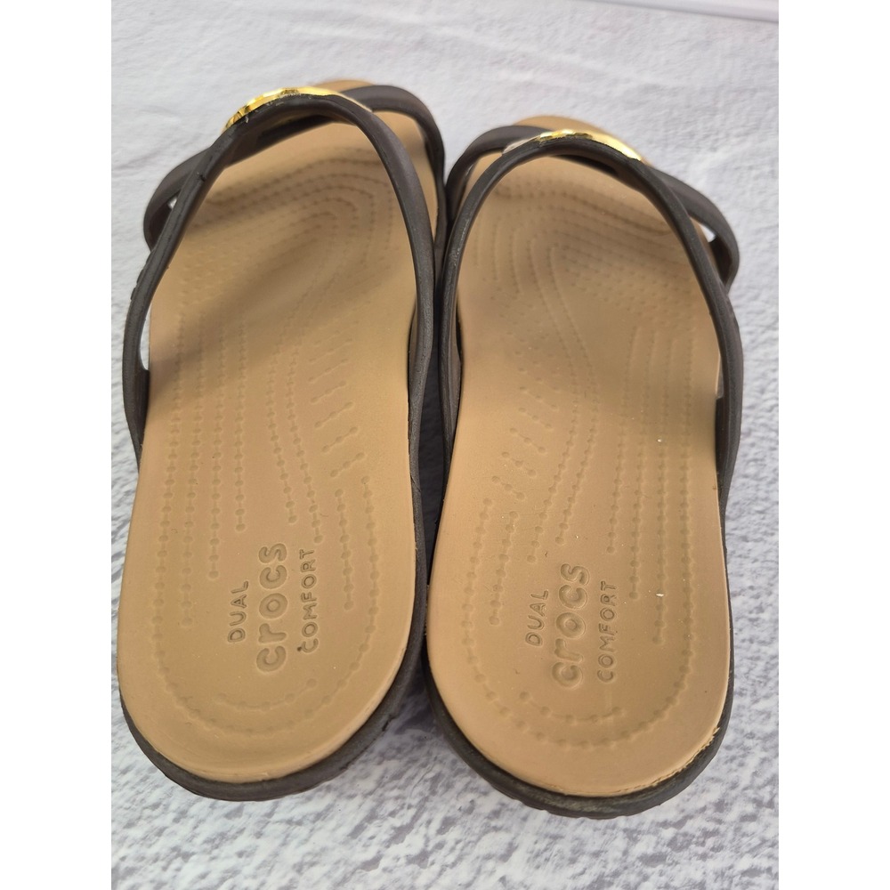 Crocs Sanrah Hammered Circle Wedge Sandals Womens 7 Espresso Brown Gold Slide - Picture 9 of 11